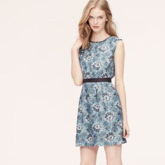 LOFT Dresses & Skirts - NEW Loft Blue Floral Paisley Print Banded Dress